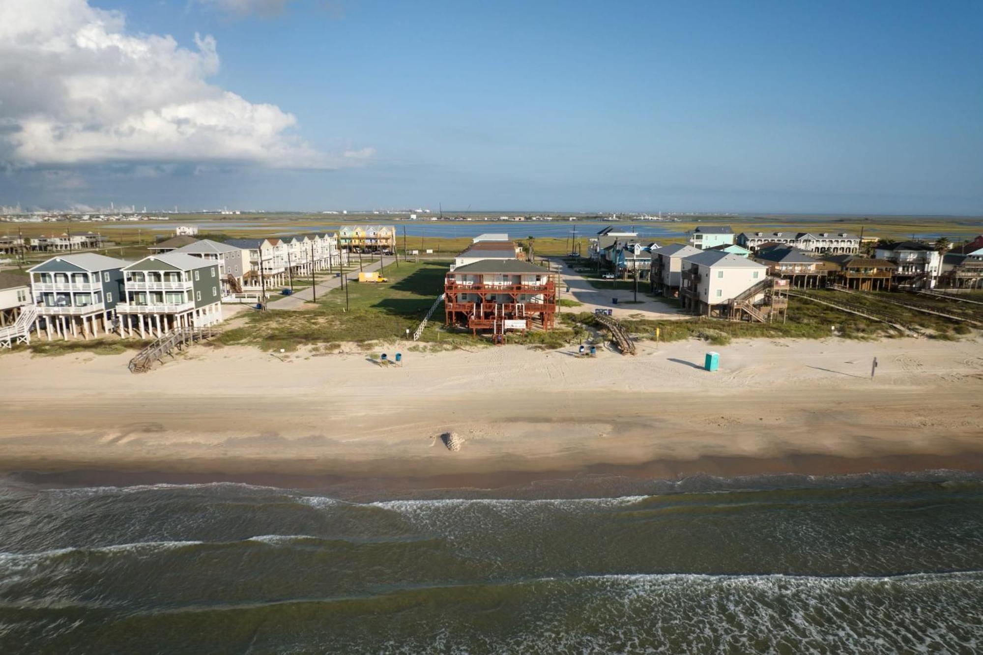 Vila Unobstructed Oceanfront Sea Turtle Unit 2 Beach Pad! Surfside Beach Exteriér fotografie