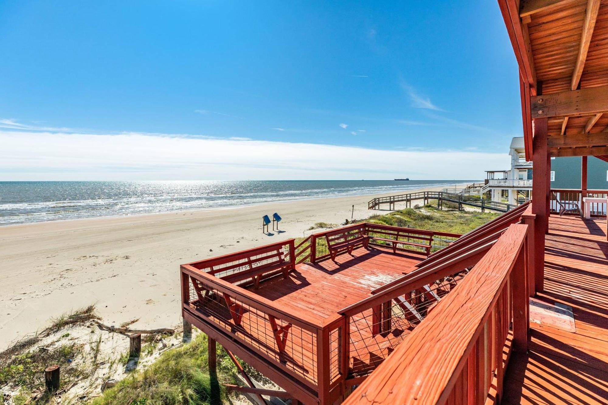 Vila Unobstructed Oceanfront Sea Turtle Unit 2 Beach Pad! Surfside Beach Exteriér fotografie