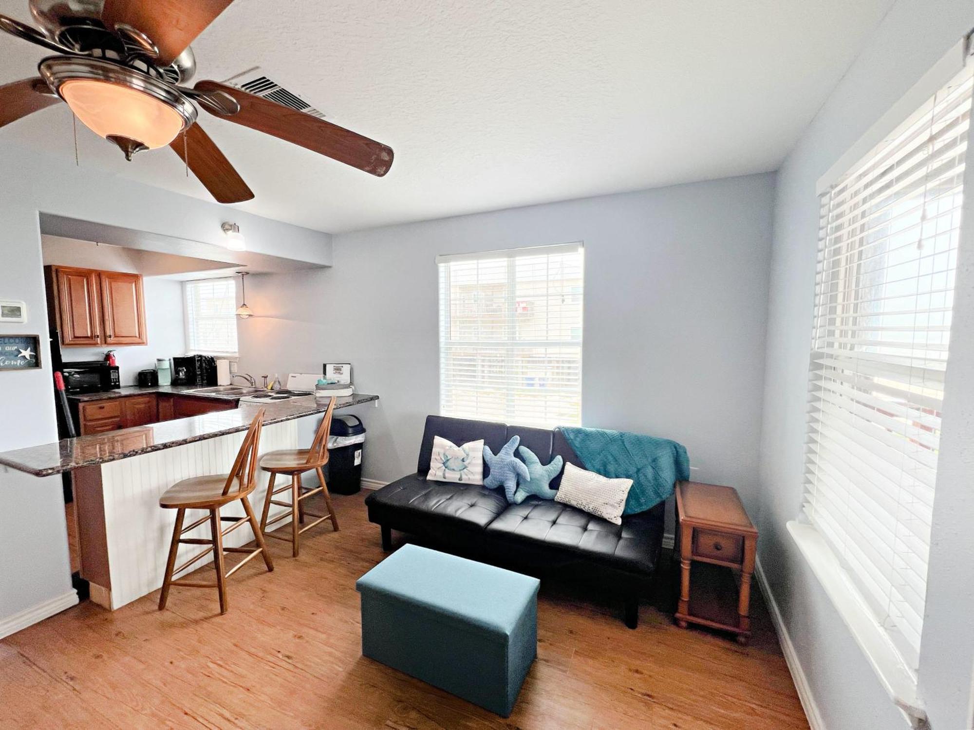 Unobstructed Oceanfront Sea Turtle Unit 2 Beach Pad! Surfside Beach Exteriér fotografie